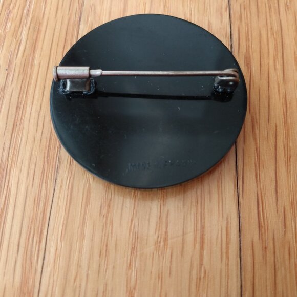 Vintage French Etched Plastic Brooch Gold Silver Floral Trombone Clasp France - Picture 10 of 11